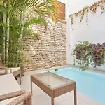 Διαμέρισμα Luxury In *